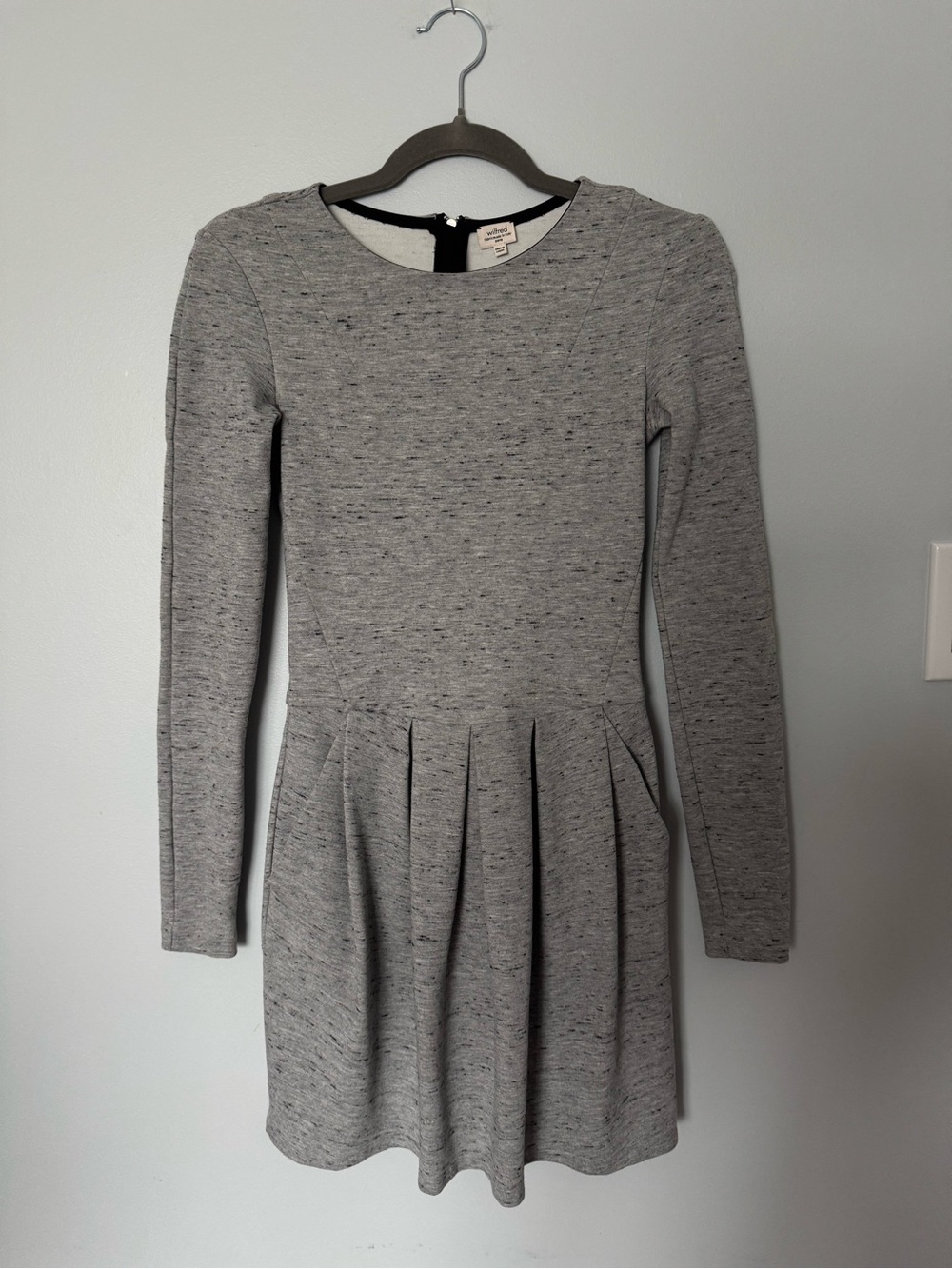 Aritzia Wilfred Tartine Heather Grey Pleated Mini Dress Size 0 - Picture 3 of 10
